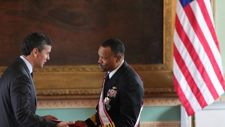US commander overseeing fatal strikes against alleged drug boats off Venezuela will retire