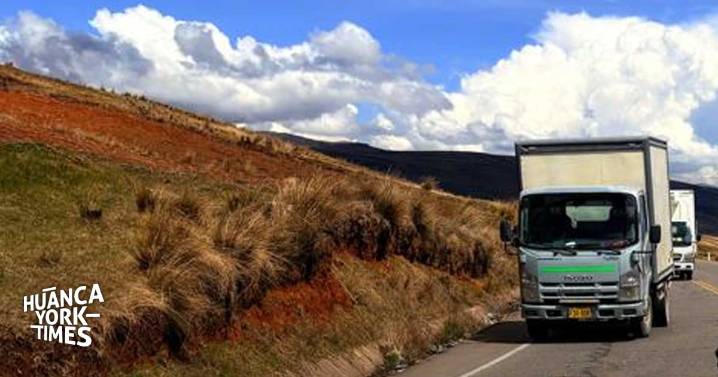 Estudiantes liberan carretera Huancayo – Huancavelica y esperan diálogo con nuevas autoridades de la UNAT