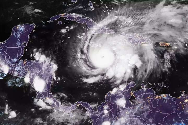 Huracán Melissa alcanza categoría 5 y se dirige hacia Jamaica con vientos de 270 km/h