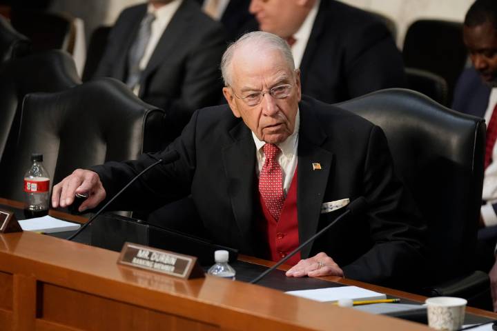 Grassley: No Jack Smith, Arctic Frost hearings until DOJ hands over more records