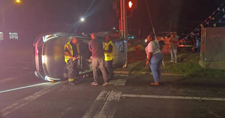 Major crash on Kings Highway leaves 1 injured, leads to area power outage