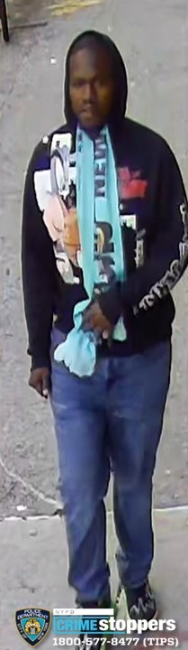 Man slashes NYPD vehicle tires outside of a Brooklyn middle school