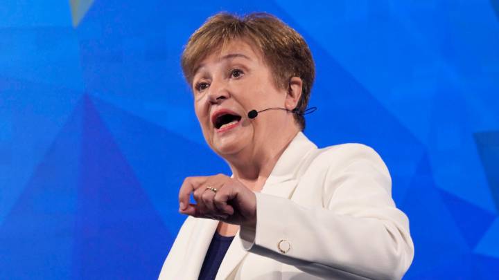 FMI Informa que Economía Mundial Evoluciona Mejor, “Pero Peor de lo que Necesitamos”