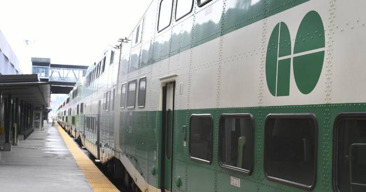 Part of Lakeshore West GO service to Toronto closed Saturday