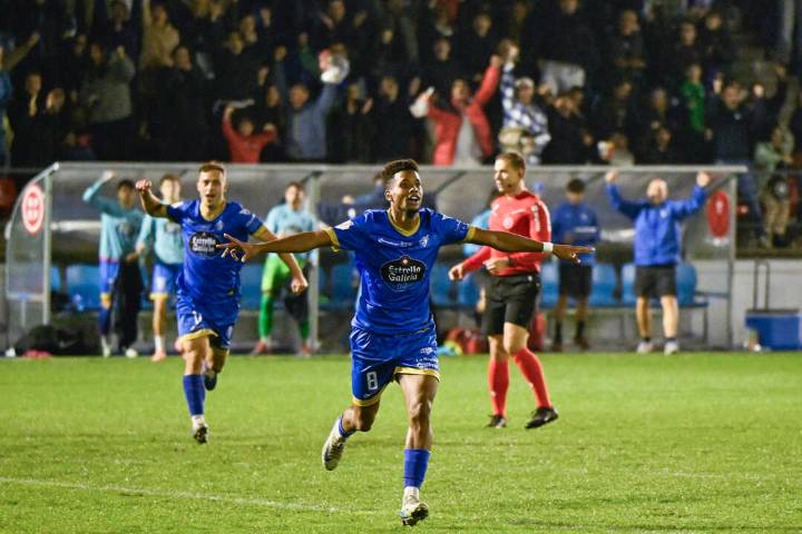 El Oviedo de Primera se estrella en la Copa ante el Ourense, colista de Primera RFEF