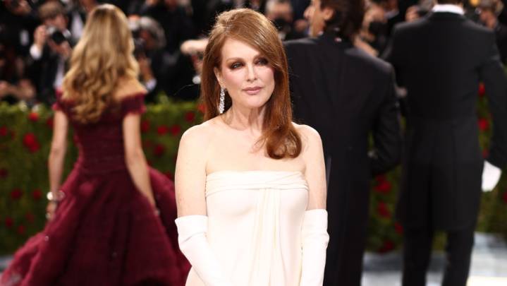 Julianne Moore’s Style Through the Years [PHOTOS]
