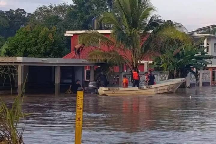 Veracruz extiende suspensión de clases en 43 municipios; continúan trabajos de recuperación
