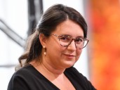 Paramount to buy Free Press, name Bari Weiss CBS News head