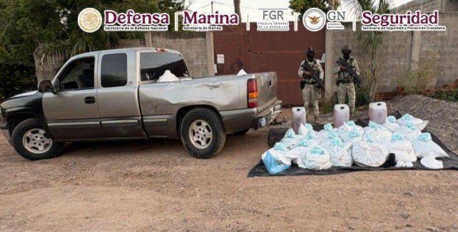 Aseguran drogas y sustancias químicas tras operativos en Culiacán y Cosalá