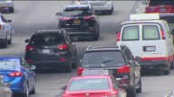 Crash on Dan Ryan Expressway blocks lanes during morning commute