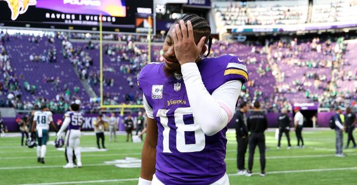 Vikings’ 28-22 Eagles Loss: Wentz Struggles, Flores D & Fixable Flaws?