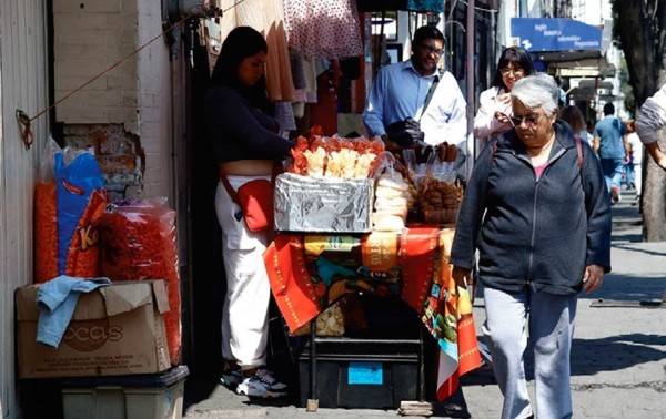 En la informalidad, 25 de cada 100 trabajadores