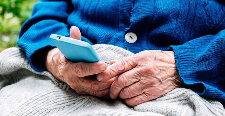 ¡Cuidado! Estafas a personas mayores van en aumento: así puedes prevenirlas