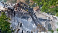 Trump to demolish White House East Wing for ballroom