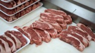"No veo nada de EE.UU. primero": crece oposición entre republicanos a la idea de Trump de comprar carne de res de Argentina