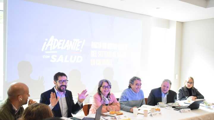 La propuesta de Sergio Fajardo para enfrentar la crisis del sistema de salud: 'Tenemos que pegar los pedazos, empezando por los actores del sector'