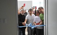 Torres junto a Gerardo Martínez encabezó entrega de viviendas para 43 familias de Trelew