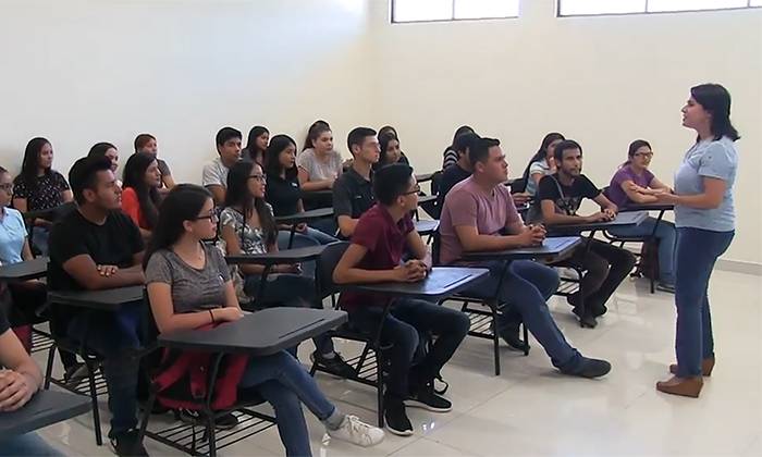 Apoyará a jóvenes para estudiar en el extranjero
