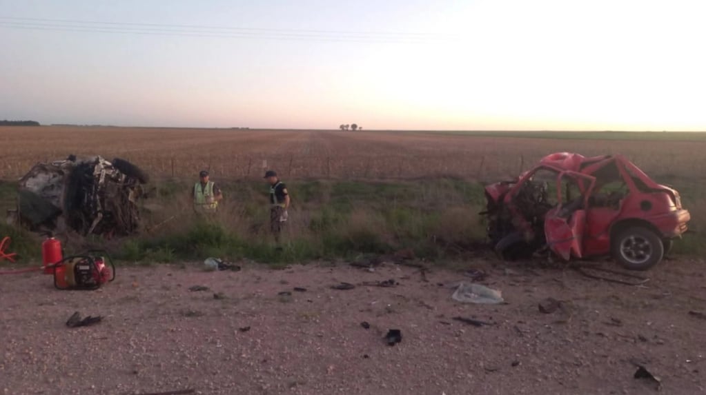 Tragedia en La Pampa: murieron dos personas en un terrible choque frontal sobre la Ruta 18