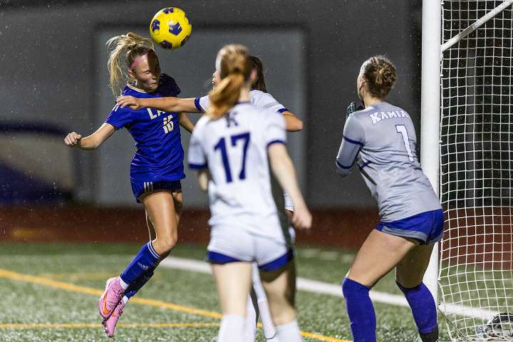 Shelby Clifton’s hat trick lifts Lake Stevens girls soccer past Kamiak