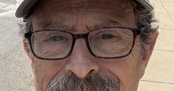 Seewald, J. Gary