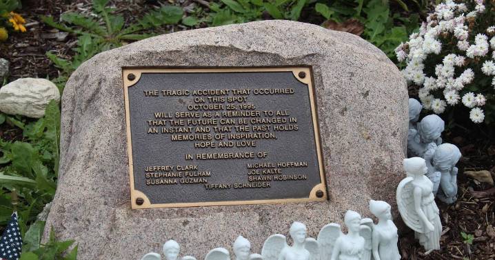 ‘Never goes away’: Survivor recalls bus-train crash that killed 7 teens 30 years ago in Fox River Grove  – Shaw Local