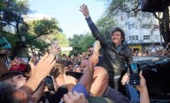 Milei retoma la campaña entre el conurbano y el interior