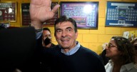 Bolivia elige en segunda vuelta de elecciones a Rodrigo Paz