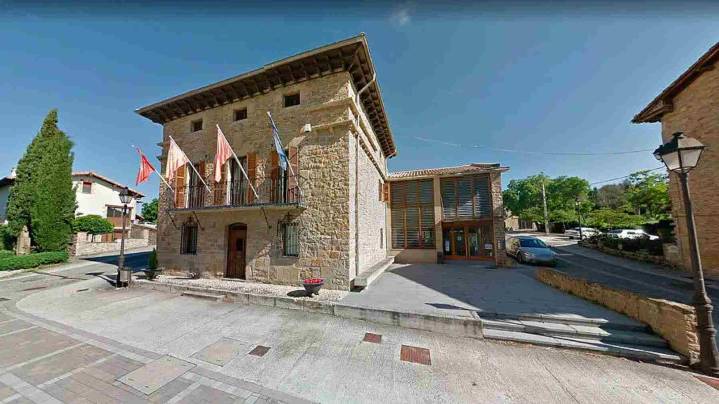 Un ayuntamiento de la Comarca de Pamplona se une al impulso del Tren de Alta Velocidad en Navarra