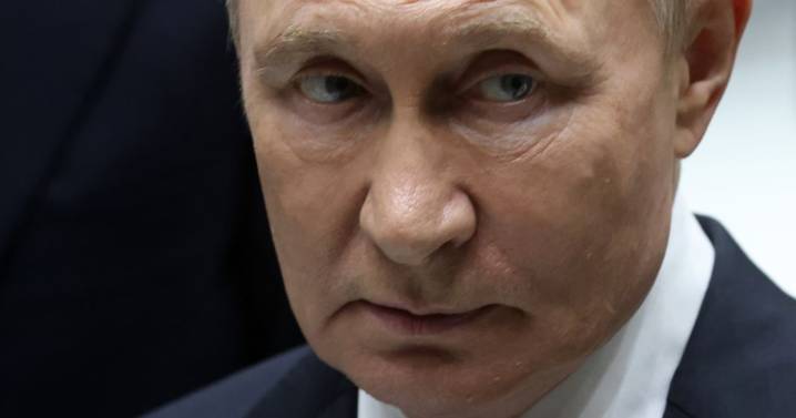 Russian and US generals share WW3 threats with plot to 'wipe out UK with nuke'