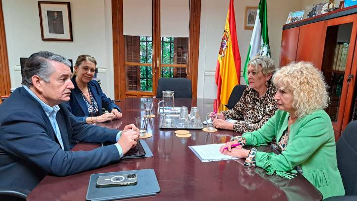 La Junta atribuye los fallos en los cribados a una orden verbal, según AMAMA