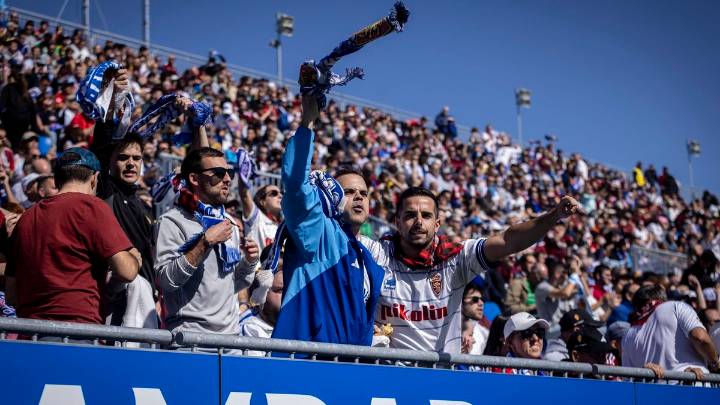 Las peñas del Real Zaragoza muestran su "más profundo malestar e indignación" por las actuaciones arbitrales