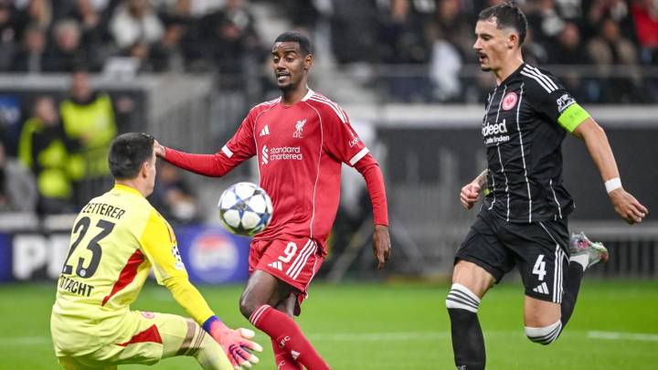 Alexander Isak: Liverpool striker suffers groin injury in Eintracht Frankfurt win, Arne Slot confirms