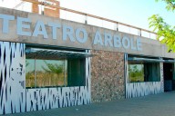 Continúan las Fiestas del Pilar 2025 en Teatro Arbolé con nuevas propuestas sobre el escenario