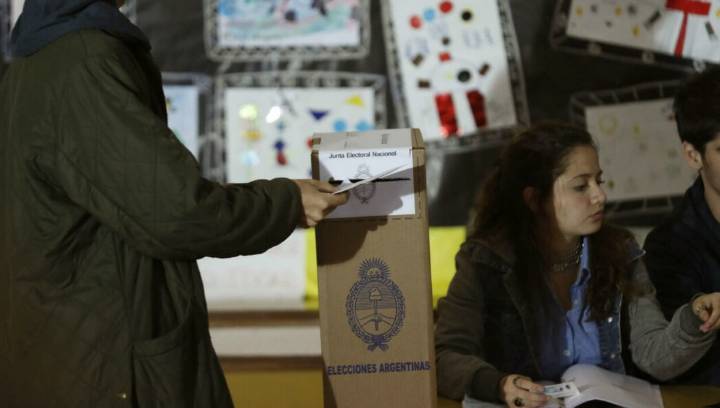 En medio de la crisis política y económica de Milei: Argentina acude a las urnas para las elecciones legislativas