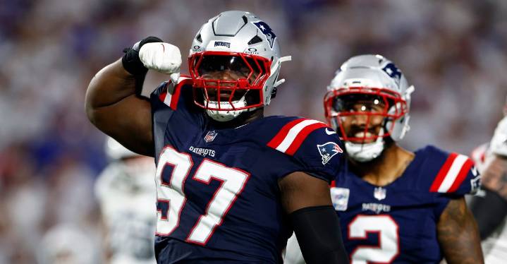 Position grades from the Patriots’ win over the Bills: Team effort makes upset possible