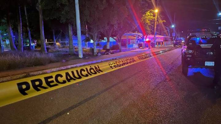 Pareja es hallada asesinada a balazos en la carretera Culiacán