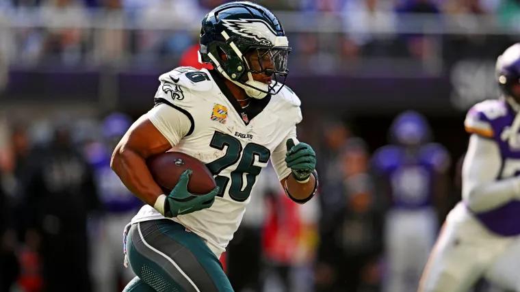Eagles' Saquon Barkley ties Adrian Peterson for NFL record on 65