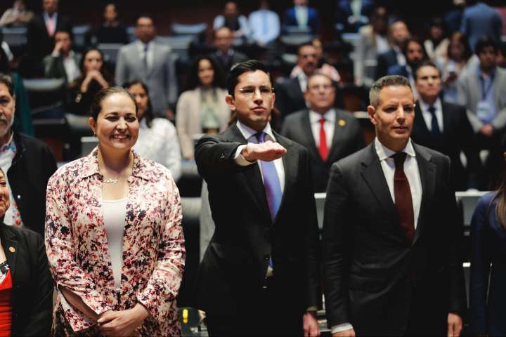 Ratifican a Roberto Velasco subsecretario para América del Norte de SRE