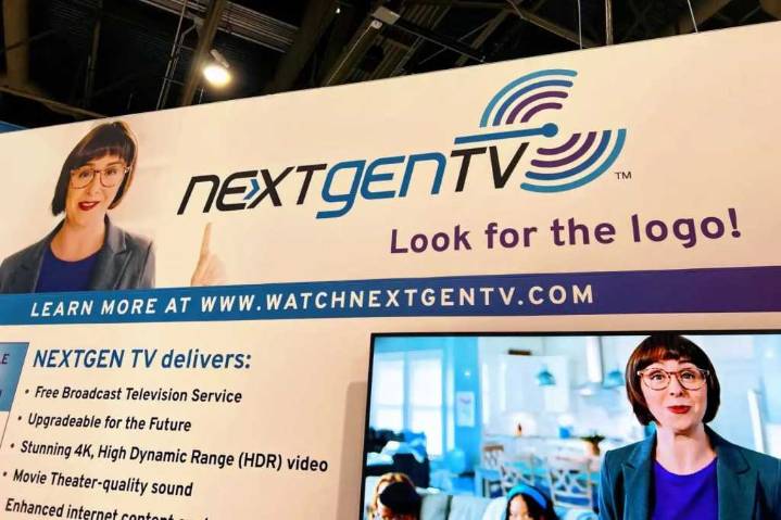 Broadcasters bungled free antenna TV. Now they want a bailout?