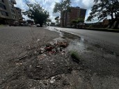 Vecinos del edificio El Tama reportan desborde de aguas negras en la avenida Libertador