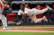 Yankees save their season with late hit to win Wild Card Series Game 2