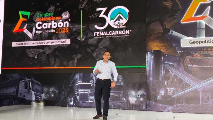 Se desplomarían regalías del carbón en cerca de tres billones, advierte presidente de Fenalcarbón