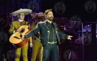 Brilla ‘El Potrillo’ en el aniversario de la UACJ