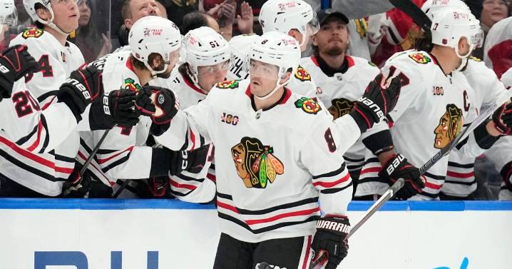 Donato scores 2 more goals as the Blackhawks beat the Lightning 3