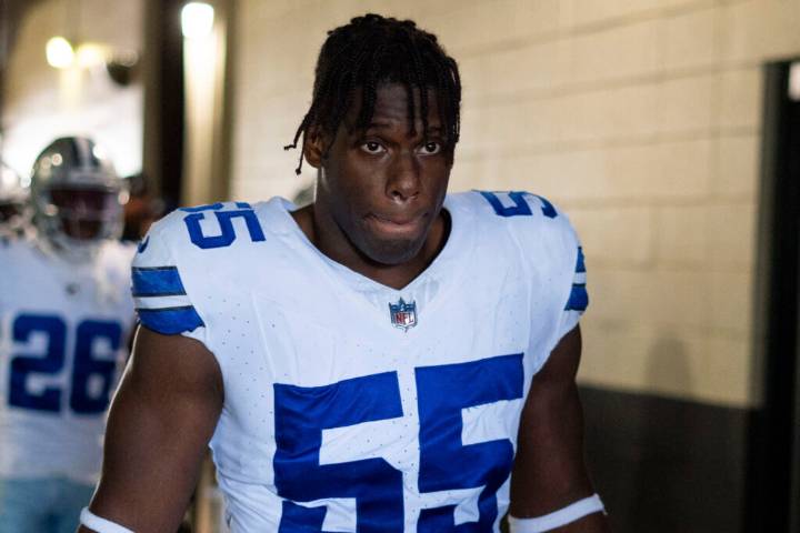 Ravens add potential pass rush help, signing defensive end Carl Lawson to their practice squad