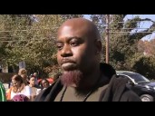 Furloughed federal workers turn to food bank during government shutdown
