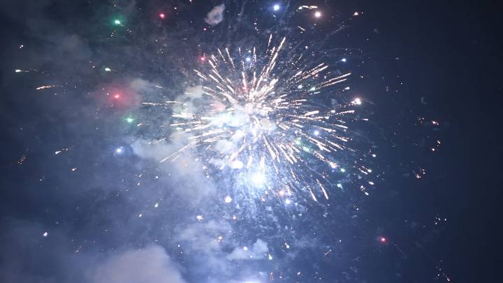 Irresponsible to burst firecrackers beyond 10 pm: Delhi Minister Sood