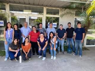 Estudiantes de Comercio Exterior realizaron visita académica a la empresa DEFIBA S.A.