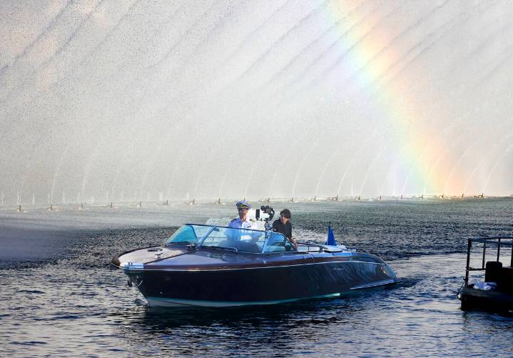 Las Vegas Strip’s newest attraction makes a splash in Bellagio fountains